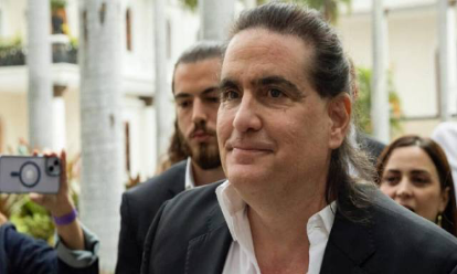 Imagen de la noticia: Confusión total: Reportan captura de Alex Saab y su defensa lo desmiente