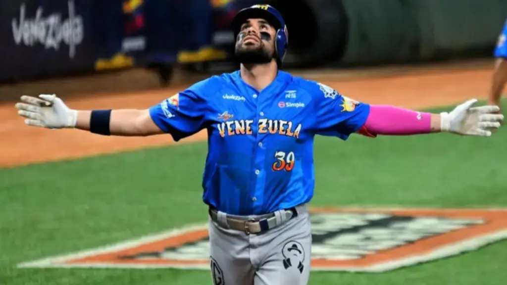 Imagen de la noticia: Magallanes logra una remontada épica y se corona campeón de la Serie de las Américas