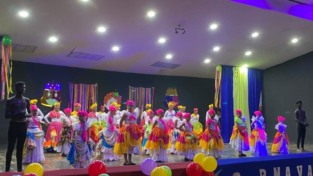 Imagen de la noticia: Cabimas: Arte y talento desbordaron el Teatro Javier Fernández en el XII Festival de Danza «Celebremos Juntos el Carnaval 2026»