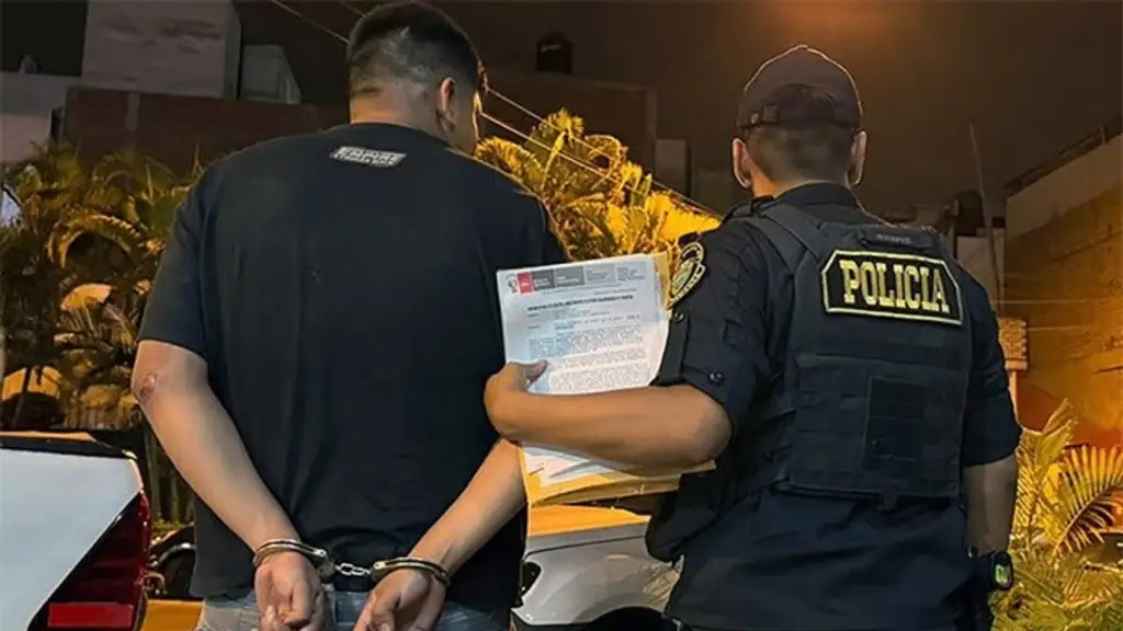 Imagen de la noticia: Perú: Capturan a dos venezolanos con explosivos y armas