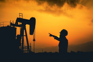 Imagen de la noticia: Las trasnacionales buscan personal para trabajar en la Industria petrolera en Venezuela
