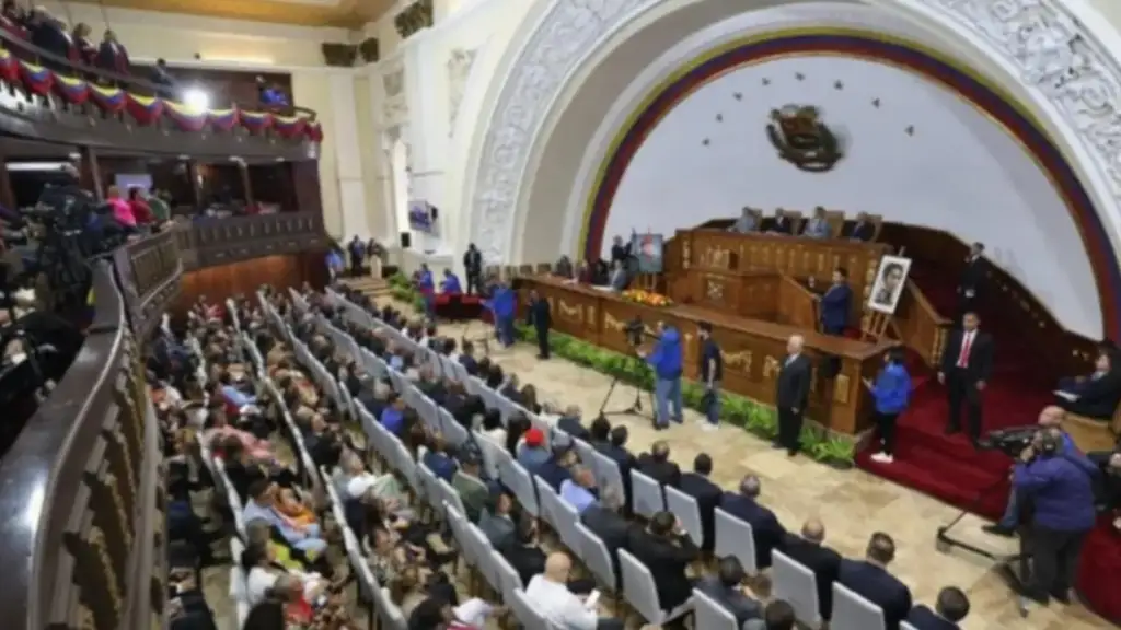Imagen de la noticia: Aprobada en primera discusión: La Ley de Minas que busca transformar la explotación de recursos