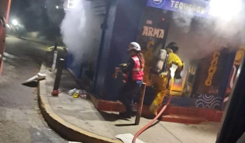 Imagen de la noticia: Susto en la H: Incendio en local comercial de Cabimas solo dejó pérdidas materiales