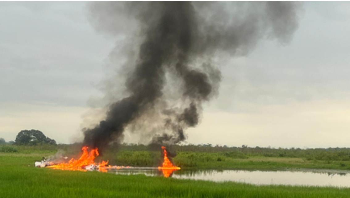 Imagen de la noticia: Ecuador: Dos avionetas se estrellan y dejan al menos un fallecido