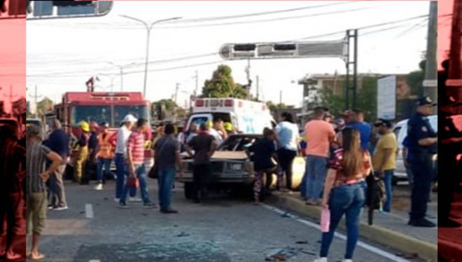 Imagen de la noticia: Aparatoso choque en la vía a Perijá deja tres heridos graves