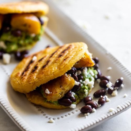 Imagen de la noticia: Arepas de plátano: la alternativa saludable y económica que debes probar en casa