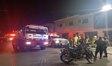 Imagen de la noticia: Municipio Cabimas: Una persona herida y cuantiosos daños materiales luego de incendiarse este martes sede de Boca grill
