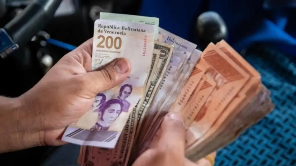 Imagen de la noticia: Universidad de Carabobo recibe fondos para pagar compromisos laborales pendientes