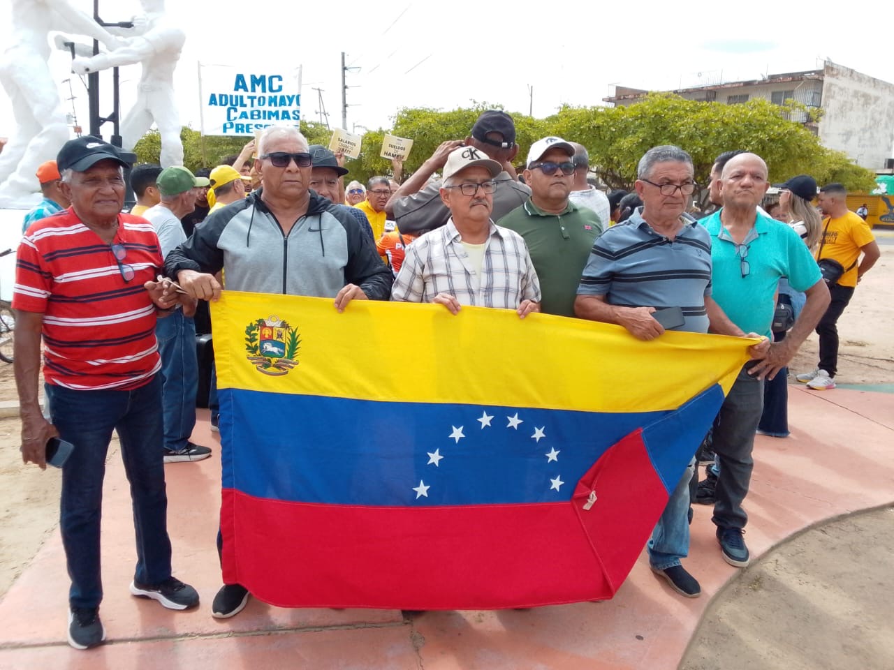 Imagen de la noticia: Municipio Cabimas: Militantes de Primero Justicia también se manifestaron por anunciós en relación al ajuste salarial
