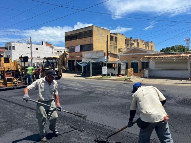 Alcaldía Bolivariana de Cabimas consolida Plan municipal de vialidad y asfaltado para la ciudad