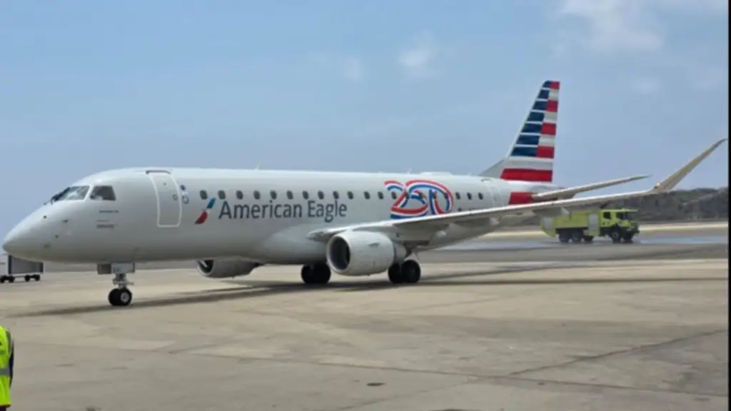 Imagen de la noticia: Aterriza en Maiquetía el primer vuelo comercial proveniente de EEUU en siete años