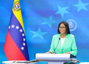 Imagen de la noticia: Ingreso mínimo integral aumenta a 240 dólares y pensiones a 70 dólares