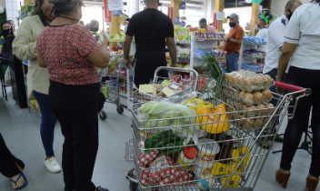 Imagen de la noticia: Cendas-FVM: Canasta alimentaria familiar sube a $730,59 en abril