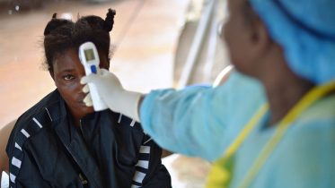 Imagen de la noticia: Alerta sanitaria: África se moviliza de emergencia ante el avance del ébola