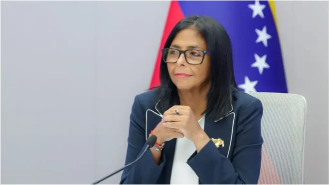 Delcy Rodríguez busca fortalecer lazos energéticos con India en gira oficial