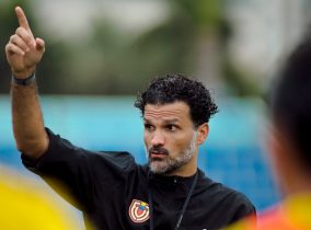 Imagen de la noticia: Vizcarrondo exige compromiso total: «La Vinotinto está por encima de cualquier club»