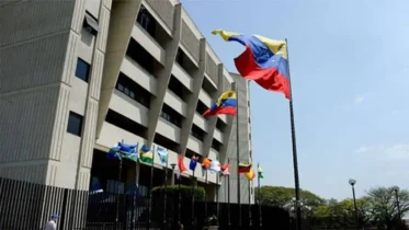 Imagen de la noticia: Entidades públicas suspenden actividades por emergencia sísmica en Caracas