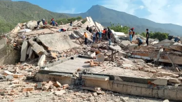 Imagen de la noticia: Más de 100 edificios: La Guaira es la zona mas afectada por el doblete sísmico