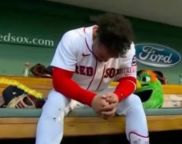 Imagen de la noticia: Willson Contreras rompe en llanto tras jonrón: su emotivo homenaje a la Venezuela afectada por sismos