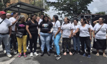 Imagen de la noticia: Familiares de presos políticos denuncian golpizas y desaparecidos en el Rodeo I