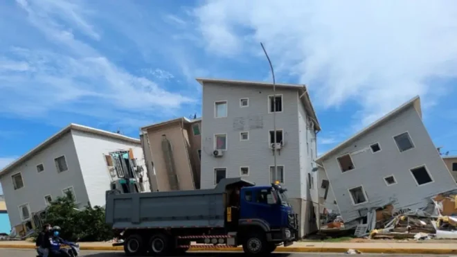 Imagen de la noticia: Balance 10 de julio: fallecidos por terremotos ascienden a más de 4 mil