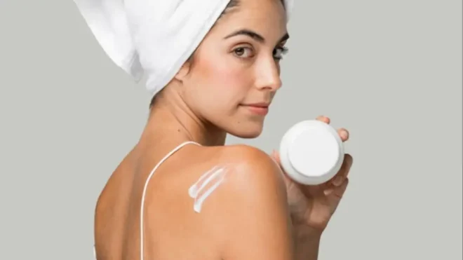 Imagen de la noticia: Despídete de las arrugas e hidrata la piel con esta crema natural rica en vitaminas: así debes aplicarla
