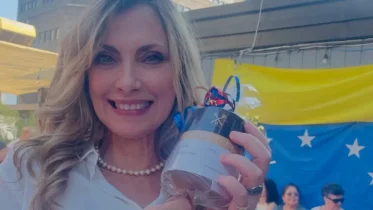 Imagen de la noticia: Emma Rabbe lideró en Canadá concierto por víctimas del terremoto en Venezuela
