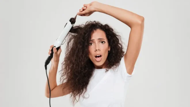 Imagen de la noticia: ¡Sin necesidad de productos químicos! Controla el frizz con este aceite natural rico en vitaminas