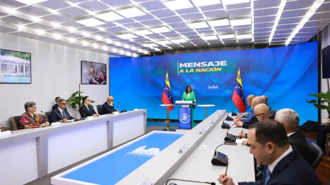 Imagen de la noticia: Delcy Rodriguez solicita reforma de ley para que viviendas desocupadas entren en el mercado inmobiliario