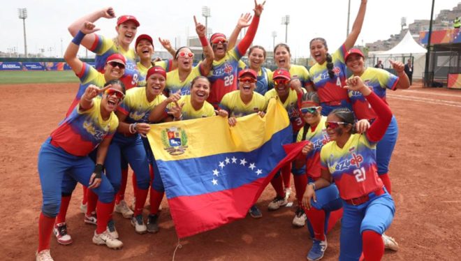 Imagen de la noticia: Arranca en Lima la Copa Mundial de Sóftbol Femenino