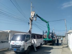 Imagen de la noticia: Gobierno Municipal en artículación con Corpoelec sustituyen transformadores en los sectores Los Dulces y Brisas de San José de Cabimas