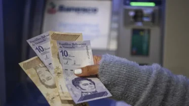 Imagen de la noticia: Acreditan nuevo bono para el sector educativo: abono en el Sistema Patria