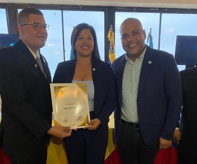 Imagen de la noticia: En Sesión Conjunta: Alcalde Frank Carreño y Concejo Municipal reconocen a destacados periodistas de la región zuliana