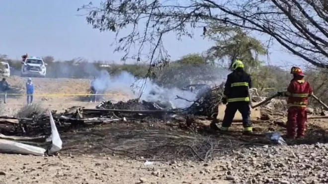 Imagen de la noticia: Tragedia en Perú: al menos 13 muertos tras caída de avioneta sobre las Líneas de Nazca
