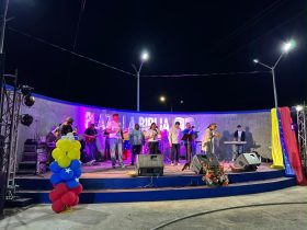 Imagen de la noticia: Alcaldesa Liz Piña inauguró la Plaza La Biblia y decreto día de fiesta municipal