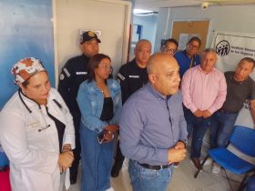 Imagen de la noticia: Alcalde Frank Carreño visita Diálisis Care en Cabimas y garantiza su operatividad integral
