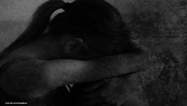 Imagen de la noticia: Menor de 12 años se quita la vida al saberse embarazada de su ‘abuelastro’ quien la abusaba desde hace dos años