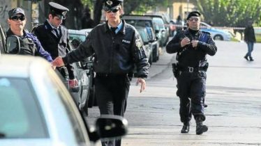 Imagen de la noticia: Grecia: hombre guardó el cadáver de su padre en un congelador para cobrar la pensión