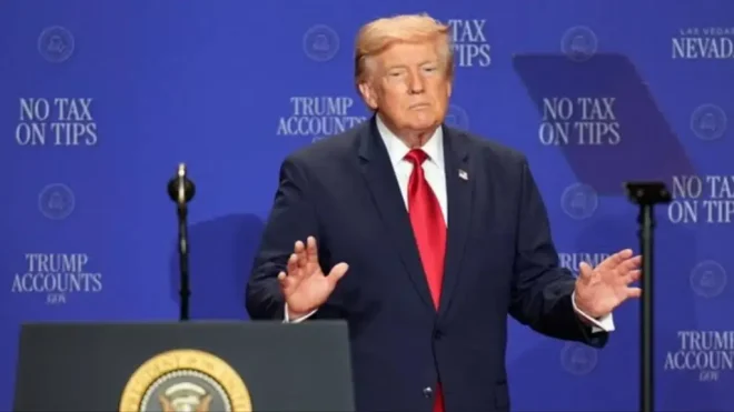 Imagen de la noticia: Trump asegura que EEUU recibe «miles de millones» de barriles de petróleo venezolano