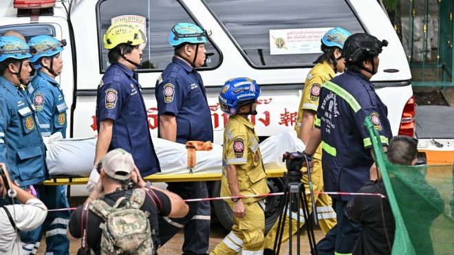 Adolescente mató a sus abuelos, a alumnos y a varios profesores en Tailandia